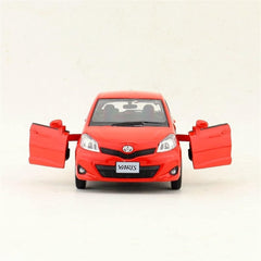 1:36 Toyota Yaris Dicast Model Car | نموذج داي كاست تويوتا ياريس مقياس 1:36