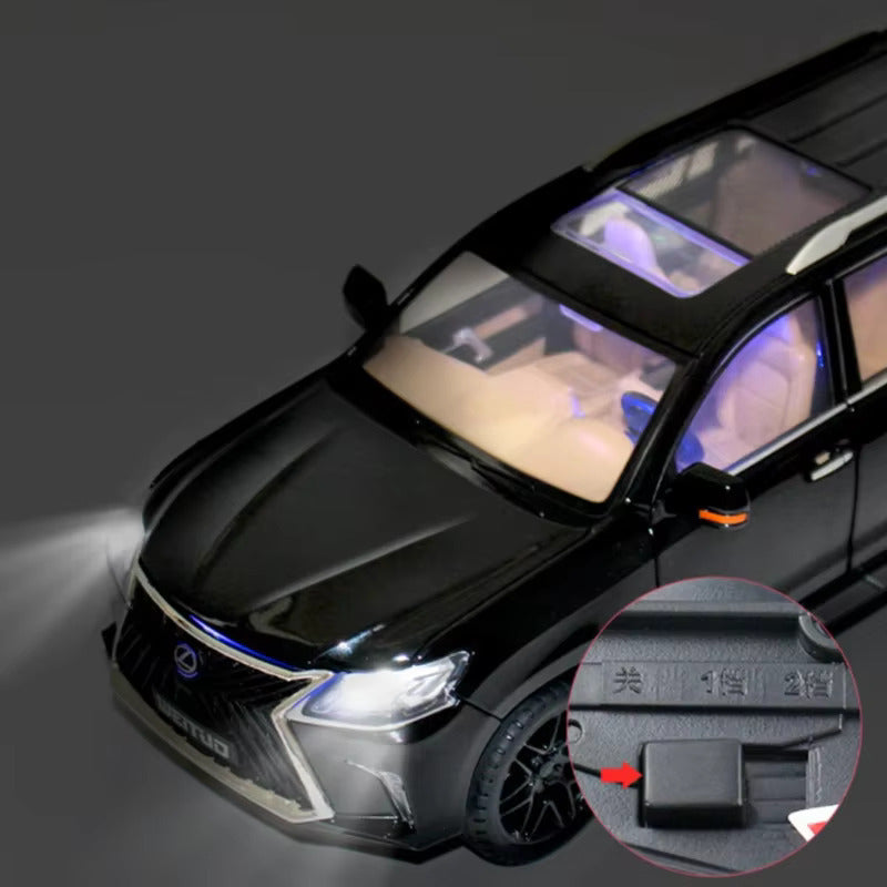 Diecast Model Lexus LX570 1/18 | نموذج داي كاست لكزس LX570 مقياس 1:18